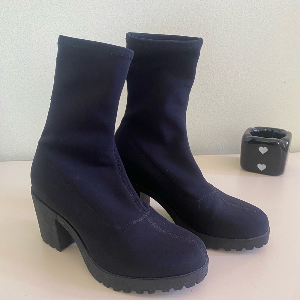 Vagabond Black Heeled Boots
